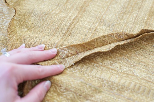 Marking where the zipper goes