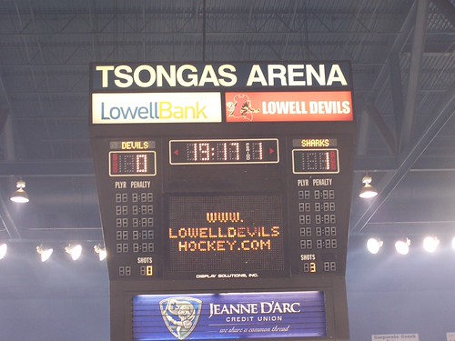 2009-10-10 - Lowell Devils Opening Night vs Worcester Sharks 038