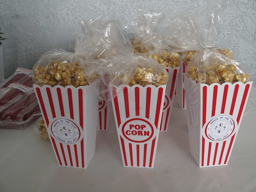 Homemade caramel popcorn