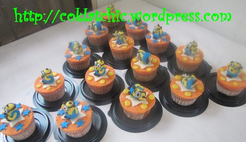 Cupcake minion