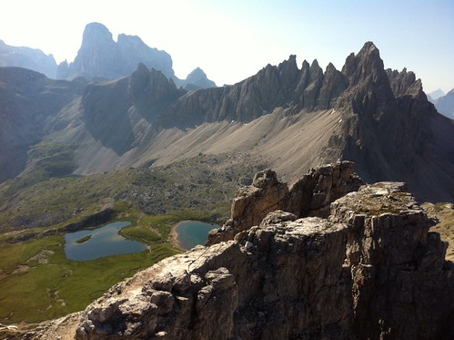 Toblinger Knoten, Blick auf Paternkofel und Zinnen-Seen
