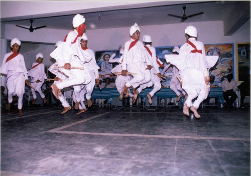  Maniyaro Ras