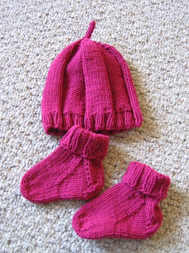 Gooseberry hat and wee socks