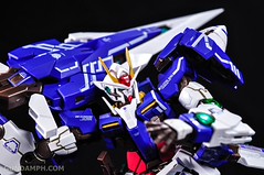 Metal Build 00 Gundam 7 Sword and MB 0 Raiser Review Unboxing (70)