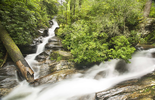 Dukes Creek Falls