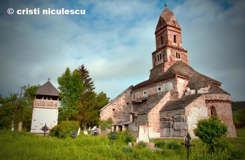 Densus by cristiniculescu