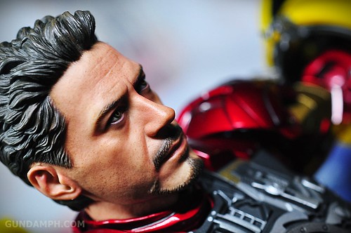 Hot Toys Iron Man 2 - Suit-Up Gantry with Mk IV Review MMS160 Unboxing - day3 (45)