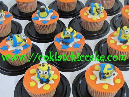 Cupcake minion