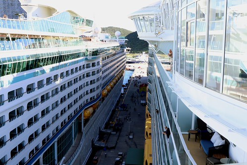 Flickriver Random Photos From Harmony Of The Seas Rccl Pool
