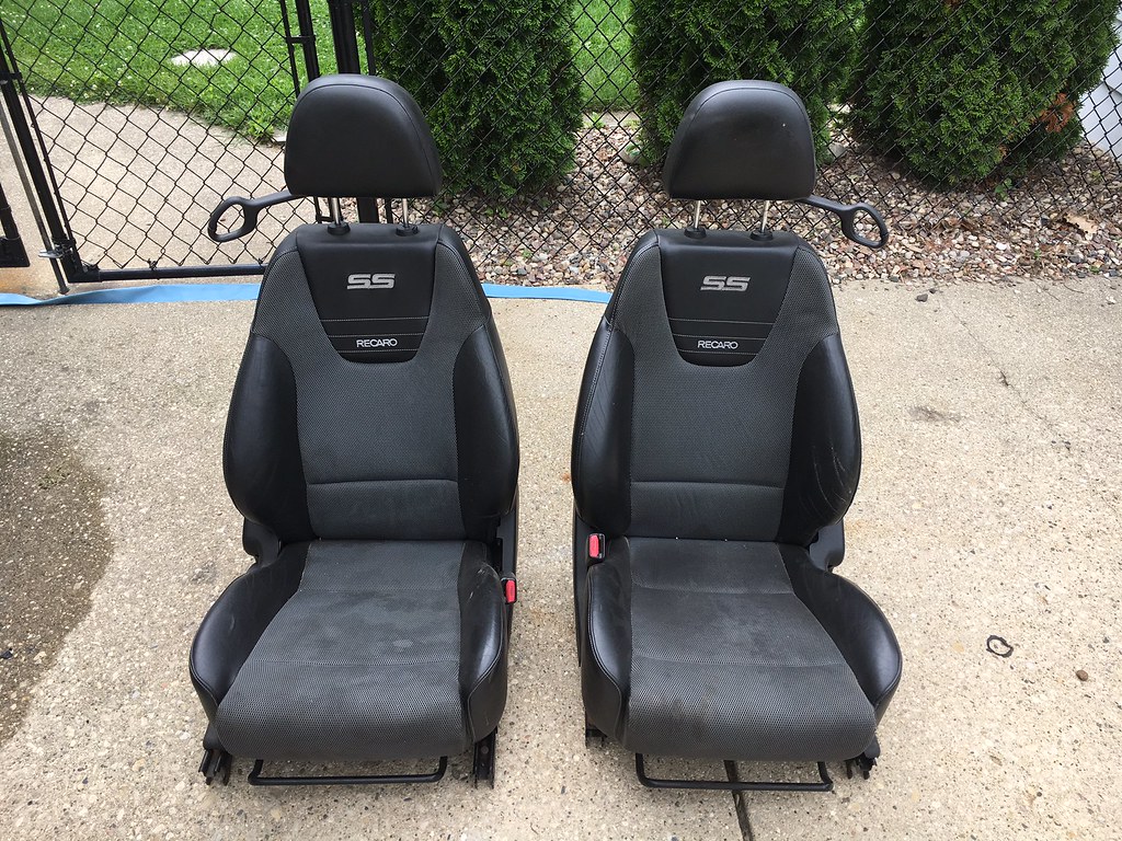 Cobalt Ss Recaro Seat Swap Montecarloss Message Board 19 Jul 19 2005.