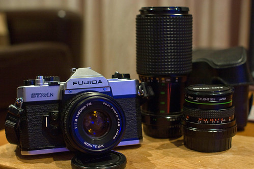 Fujica STX-1N – silver & silicon