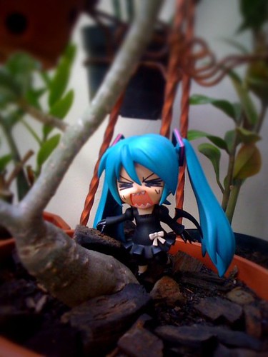 "Miku is angry" by darkinfernape