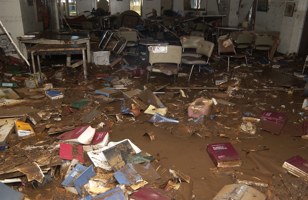 Hamilton Library <p>Hamilton Library after the October 30, 2004 flood.</p>
