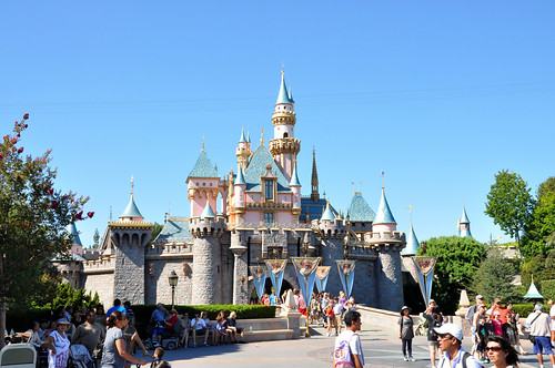 2011-08-04 - Disneyland 297 by robj_1971