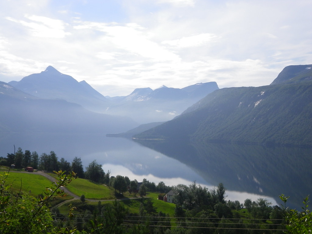 Utsikt over Eresfjord