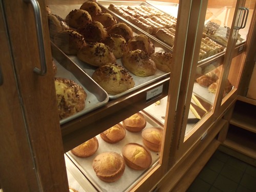 panaderia - assi plaza