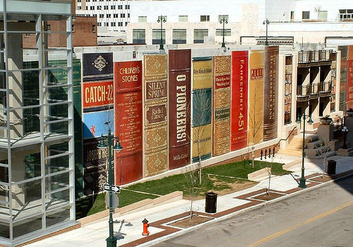 Kansas City Missouri Public Library Exterior 03