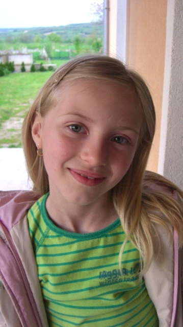 Tits out, pants down !