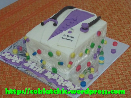 Cake Baju Dokter