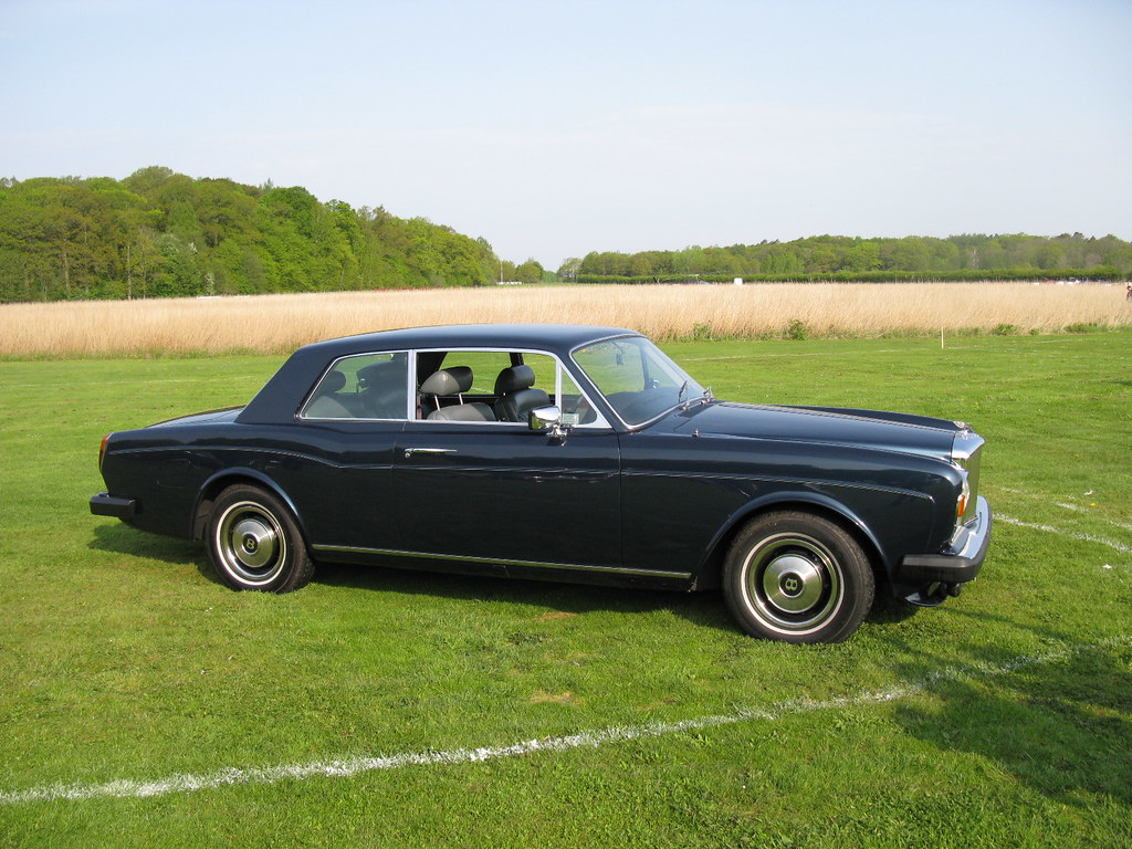 Bentley corniche coupé