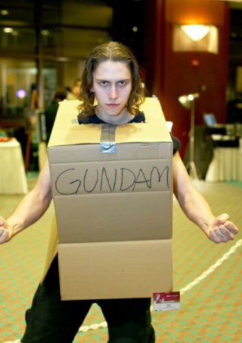 Gundam Cardboard Cosplayer Gets A Figure Of His Own (2)
