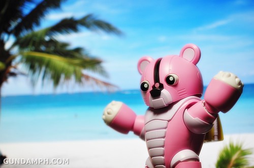 Gundams Philippines on Vacation 2012 Funny Cute (2)