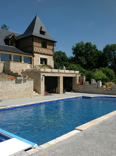 Week End Bernay Avec 1 Coupe De Champagne Pour 2 Adultes A Partir De 76