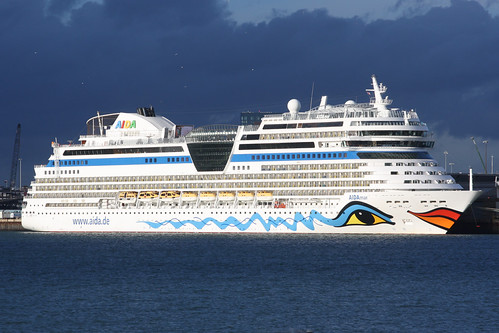 Cruise Ships Due In Southampton