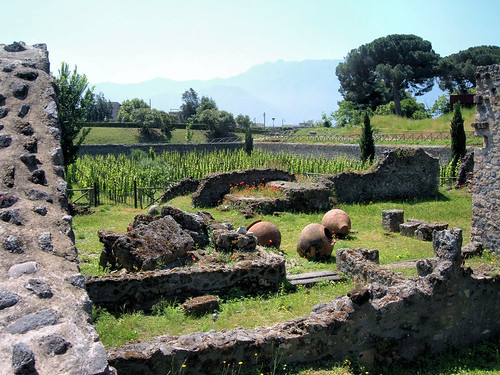 gardens Pompeii, Italy