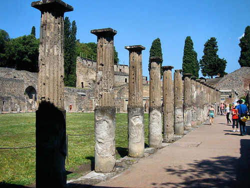 columns Pompeii, Italy