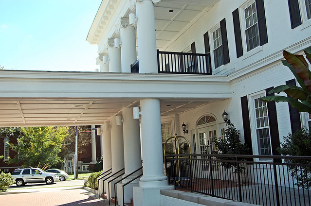 The white columned entrance to the Daniel Boone Tavern