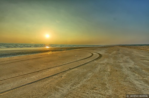 Sunset at Windfarm beach, Mandvi, Kutch, Gujarat by Jayesh Bheda