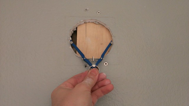 How To Patch A Hole In The Wall – GarageSandals
