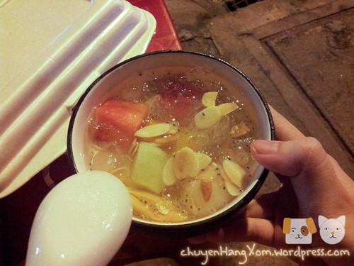 Lang thang quận 7 - Chè khúc bạch quả Cư xá Ngân hàng