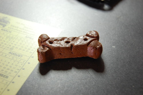 Tasty basted biscuit of love dog treat
