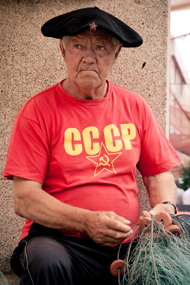 O xefe do pobo (el jefe del pueblo).