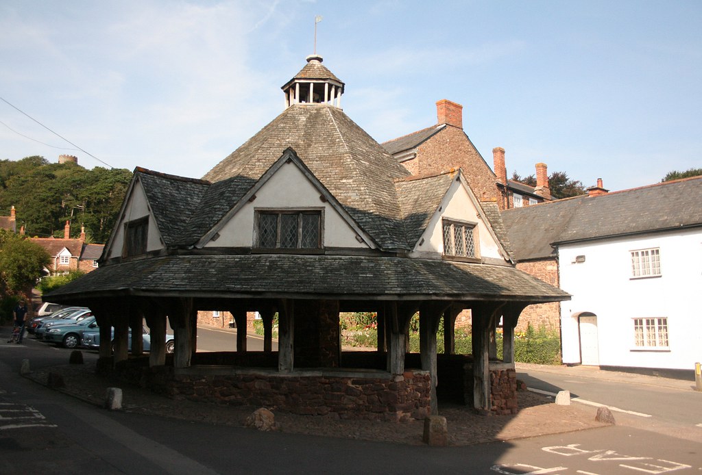 The Yarn Market at Dunster | the pen, the brush and the needle