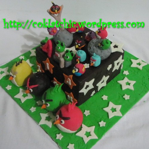 Cake Space Angry Bird dan minicake angry bird