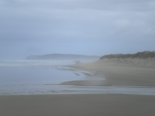 Ninety Mile Beach (in the rain)