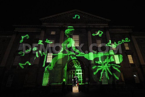 1363308217-dublin-goes-green-for-st-patricks-day-festival_1872569 by luvyabuvya