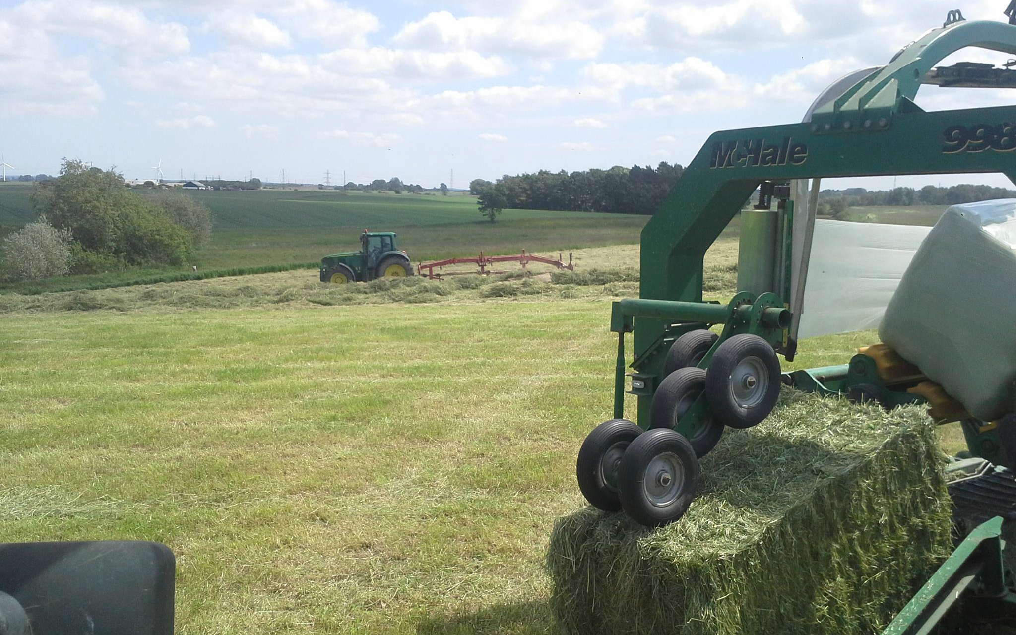 Wrapning M D Agro - Light Patterns - Modern Desktop Collection