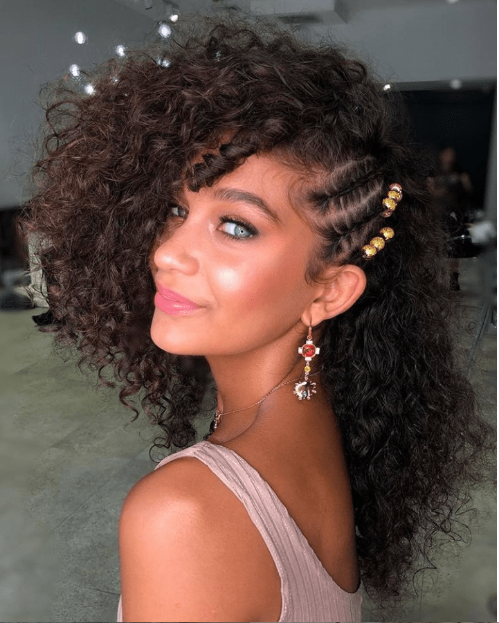 68 hottest medium length hairstyle with layers design to look stunning