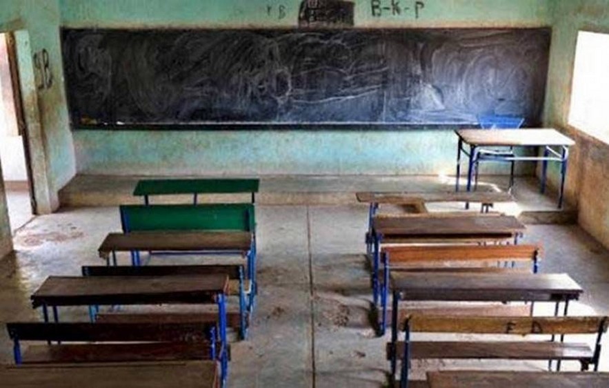 BAFOULABE_SALLE_CLASSE