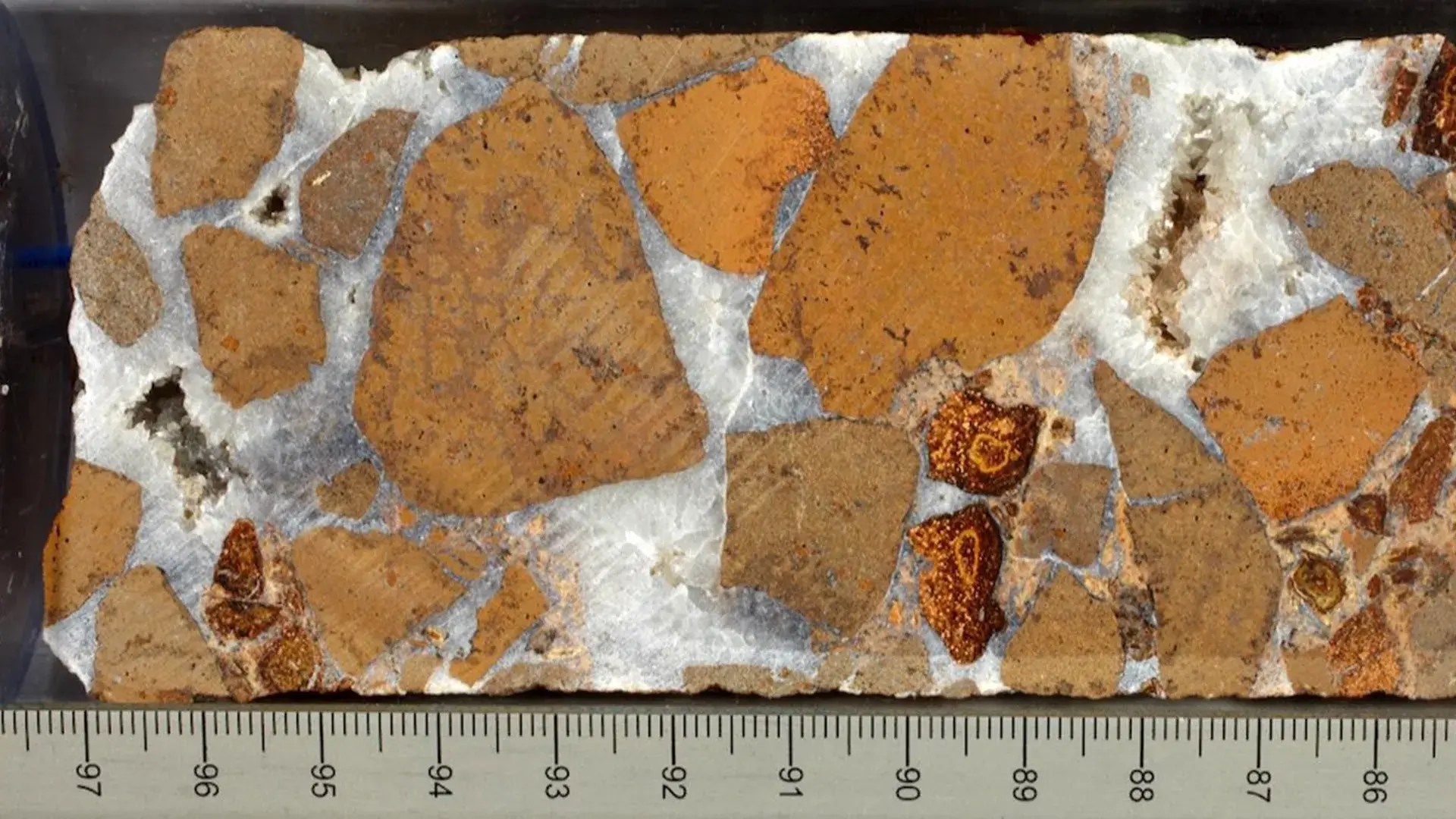 Uncovering Nature's CO2 Sponge: Lava Breccia's Role in Carbon Sequestration (2026)