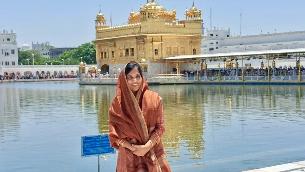 ਸੁਨੀਤਾ ਕੇਜਰੀਵਾਲ ਦਰਬਾਰ ਸਾਹਿਬ ਹੋਈ ਨਤਮਸਤਕ, ਸ਼ਬਦ ਕੀਰਤਨ ਸਰਵਣ ਕਰਕੇ ਲੰਗਰ ਛਕਿਆ