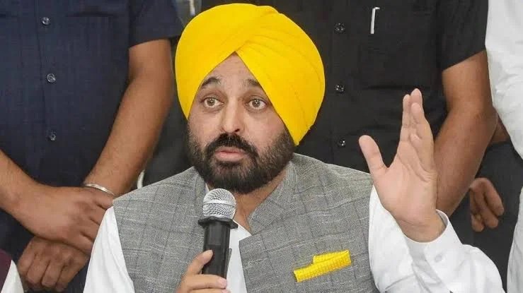 ਪਵਿੱਤਰ ਗ੍ਰੰਥਾਂ ਦੀ ਬੇਅਦਬੀ ਸਬੰਧੀ ਸਖ਼ਤ ਸਜ਼ਾ ਯਕੀਨੀ ਬਣਾਉਣ ਲਈ ਬਣਾਵਾਂਗੇ ਨਵਾਂ ਕਾਨੂੰਨ : ਭਗਵੰਤ ਮਾਨ