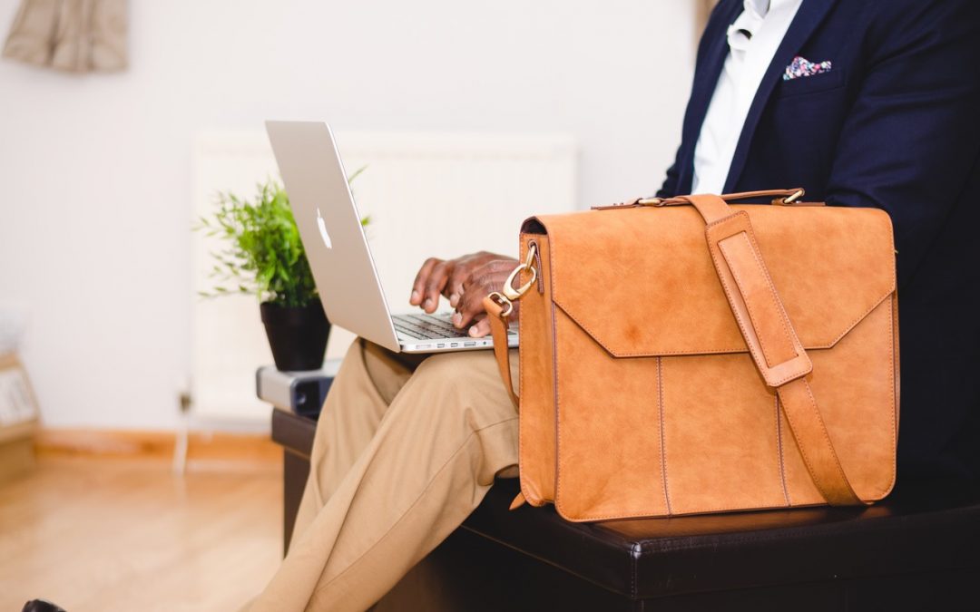Durable and Reliable: Laptop Bags That Can Keep Up with Busy Dads