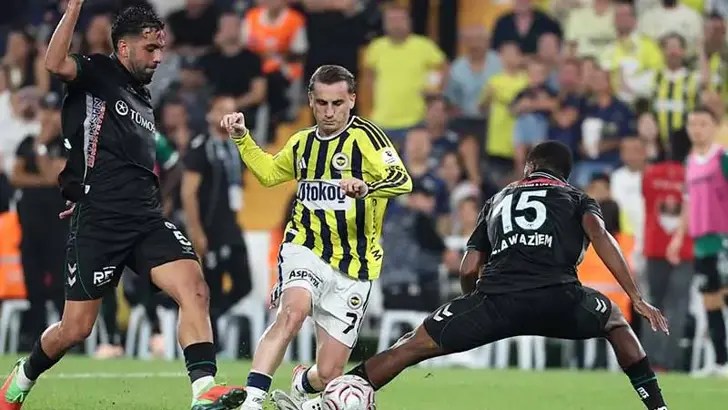 Fenerbahçe’de Kafa Travması Şoku: Kerem Aktürkoğlu’ndan Açıklama Geldi