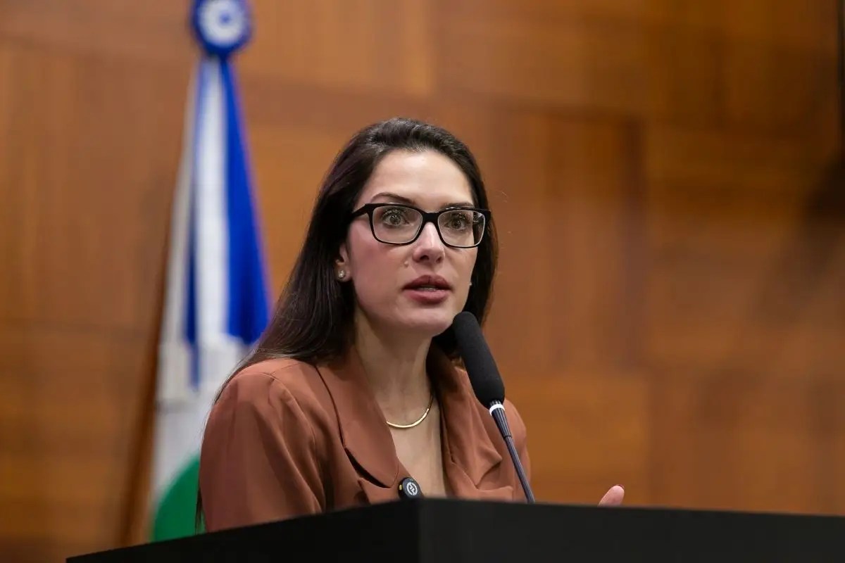 Eleições 2026 em MT: Favorita Absoluta ao Senado, Janaina Riva Enfrenta Alto Risco Político caso Aceite ser Vice de Pivetta
