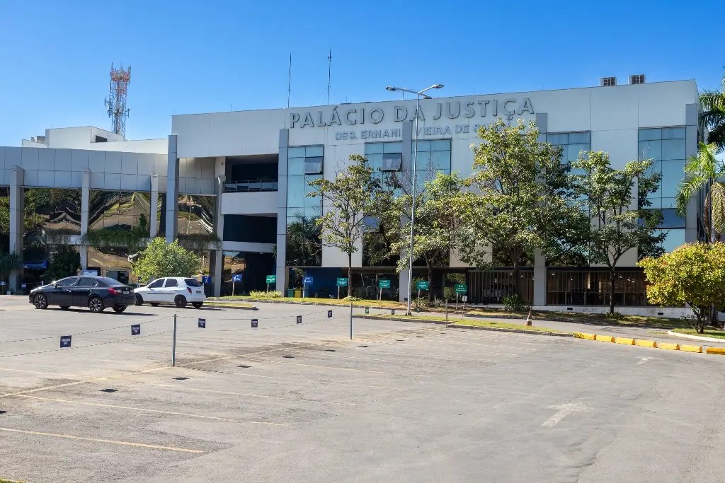 TJMT abre oportunidades para estagiários em diversos cursos